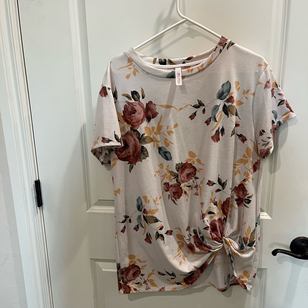 My story floral top